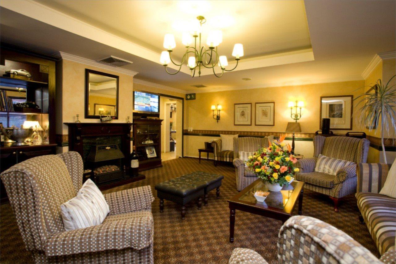 Courtyard Hotel Rosebank Johannesburg Esterno foto