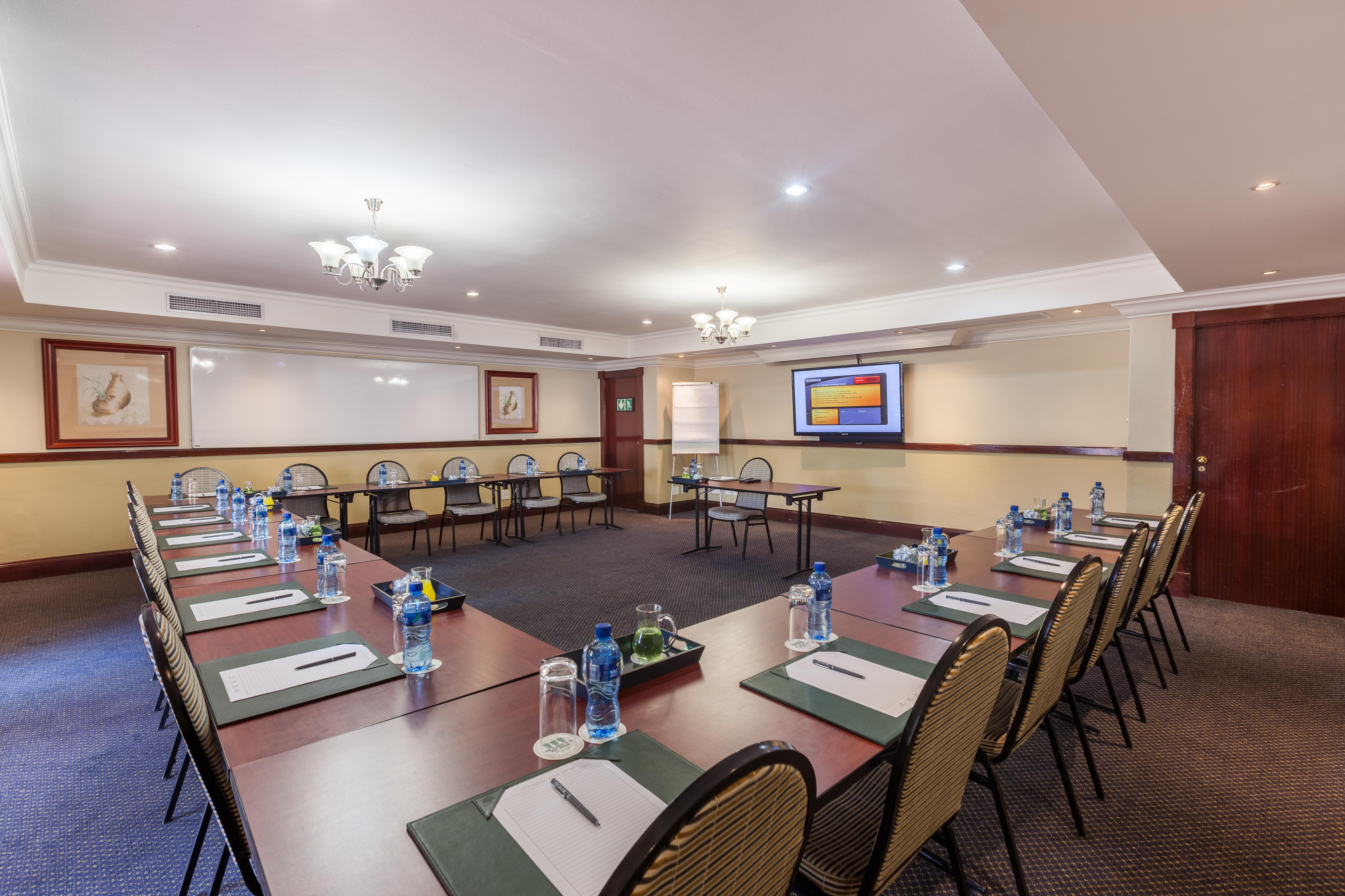 Courtyard Hotel Rosebank Johannesburg Esterno foto