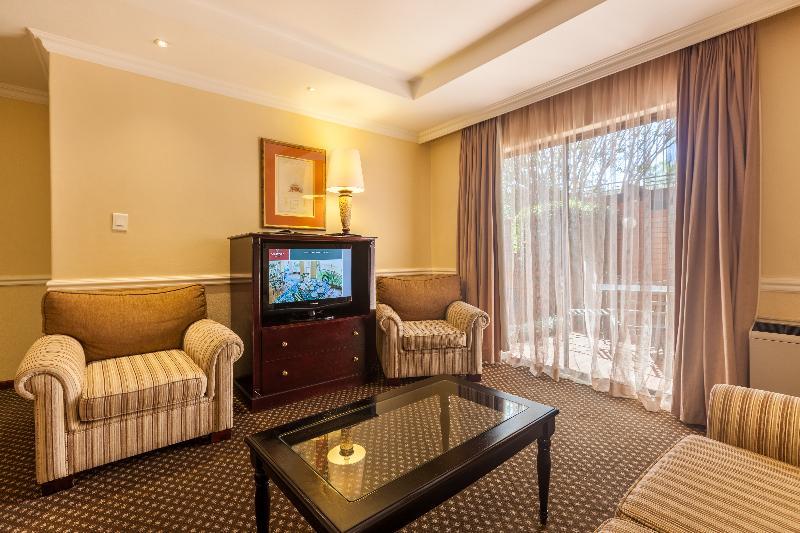 Courtyard Hotel Rosebank Johannesburg Esterno foto